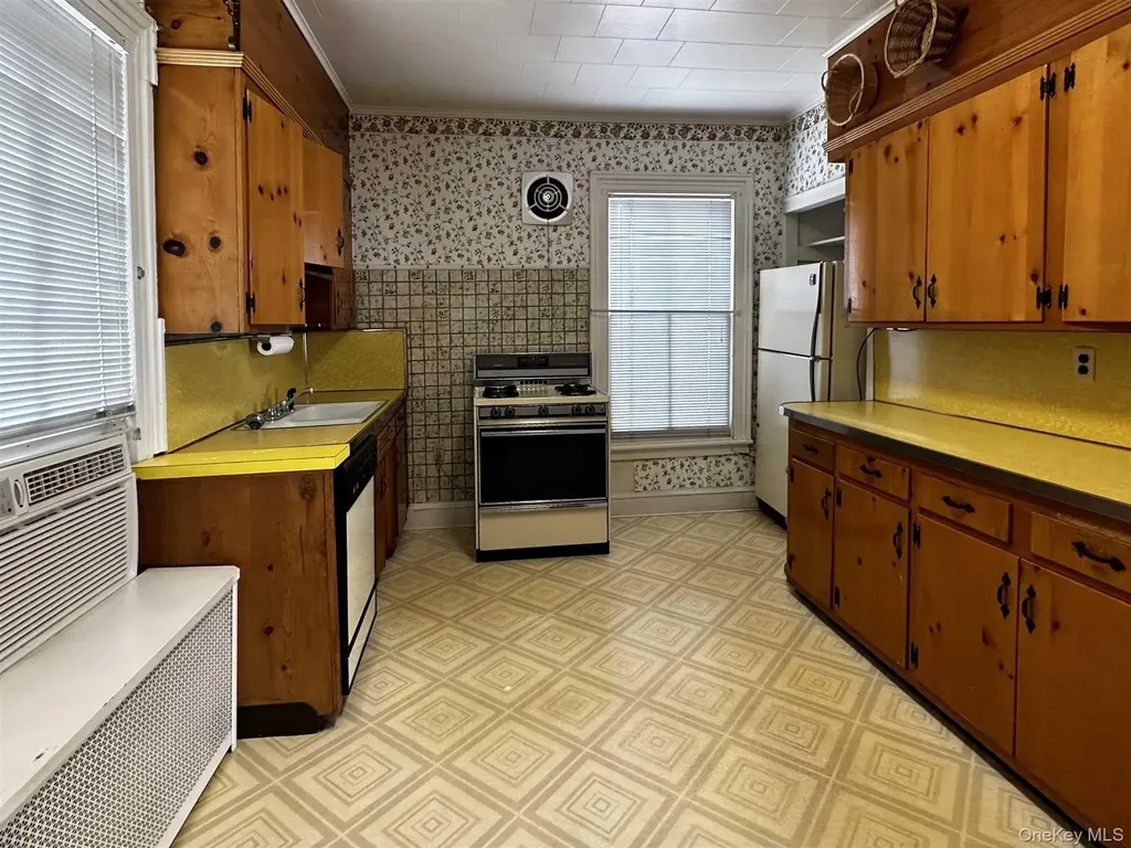 59 Montgomery Street Poughkeepsie NY 12601