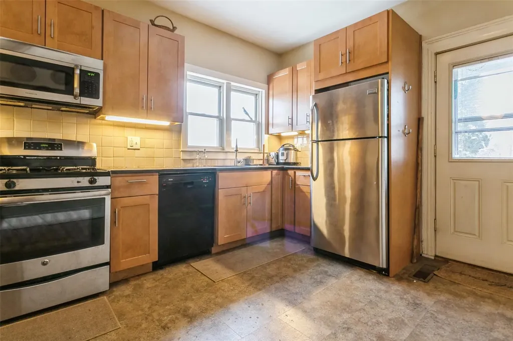 9 Dutchess Terrace Beacon NY 12508