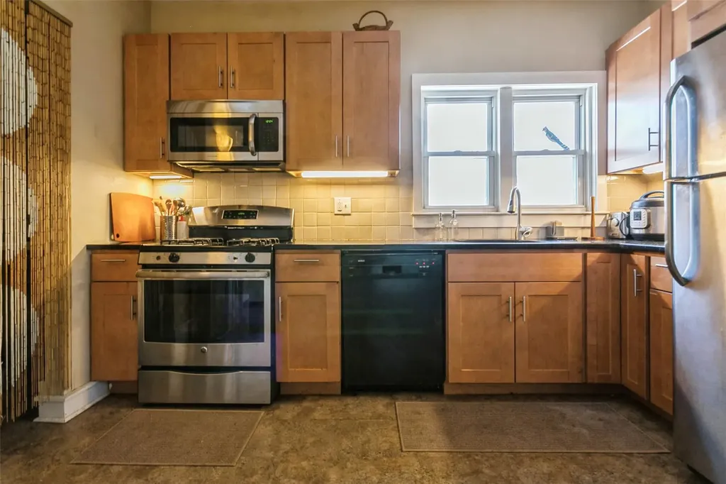 9 Dutchess Terrace Beacon NY 12508