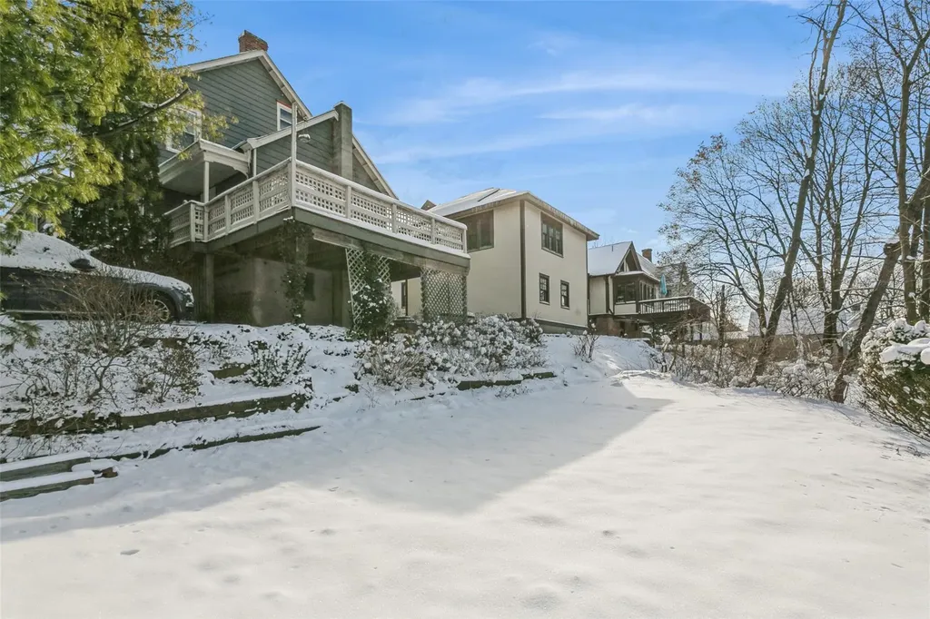9 Dutchess Terrace Beacon NY 12508