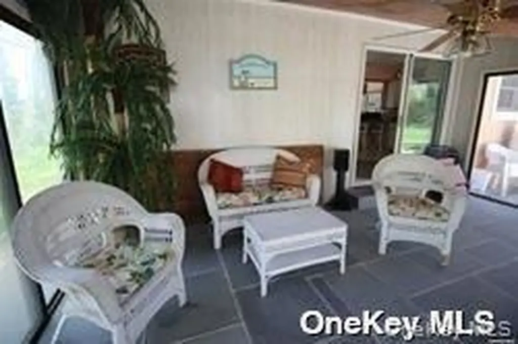 26 Romana Drive Hampton Bays NY 11946