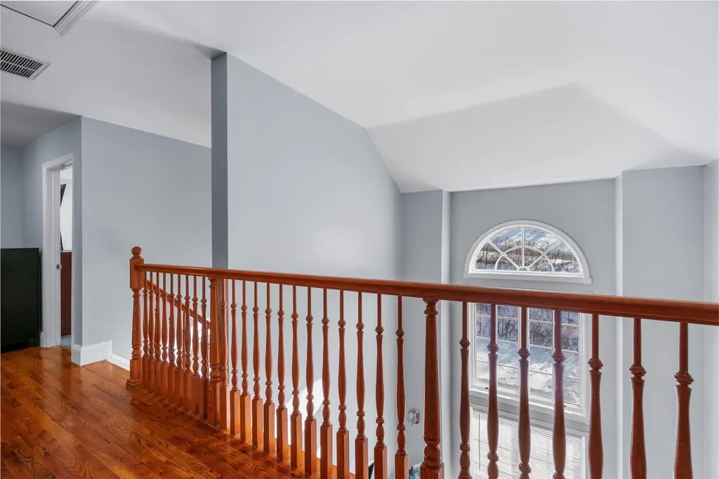 1 Tundra Terrace Cornwall NY 12518