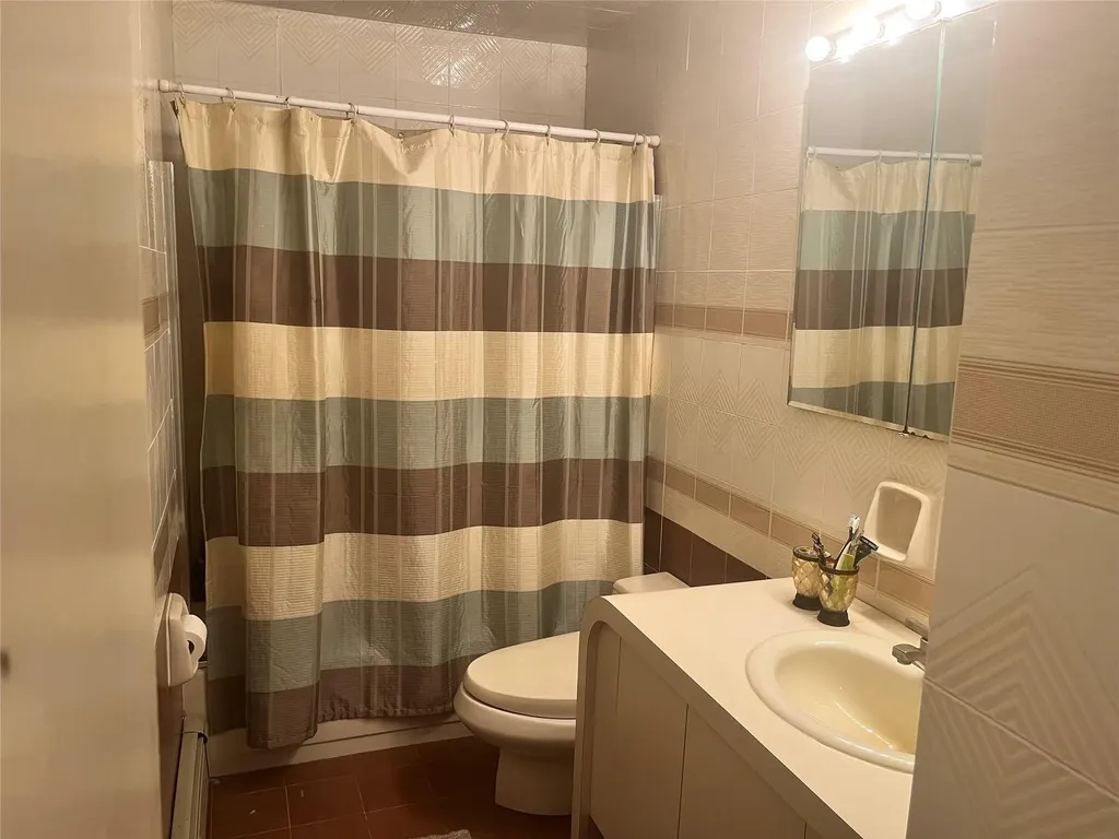 24 Cabot Road W Massapequa NY 11758