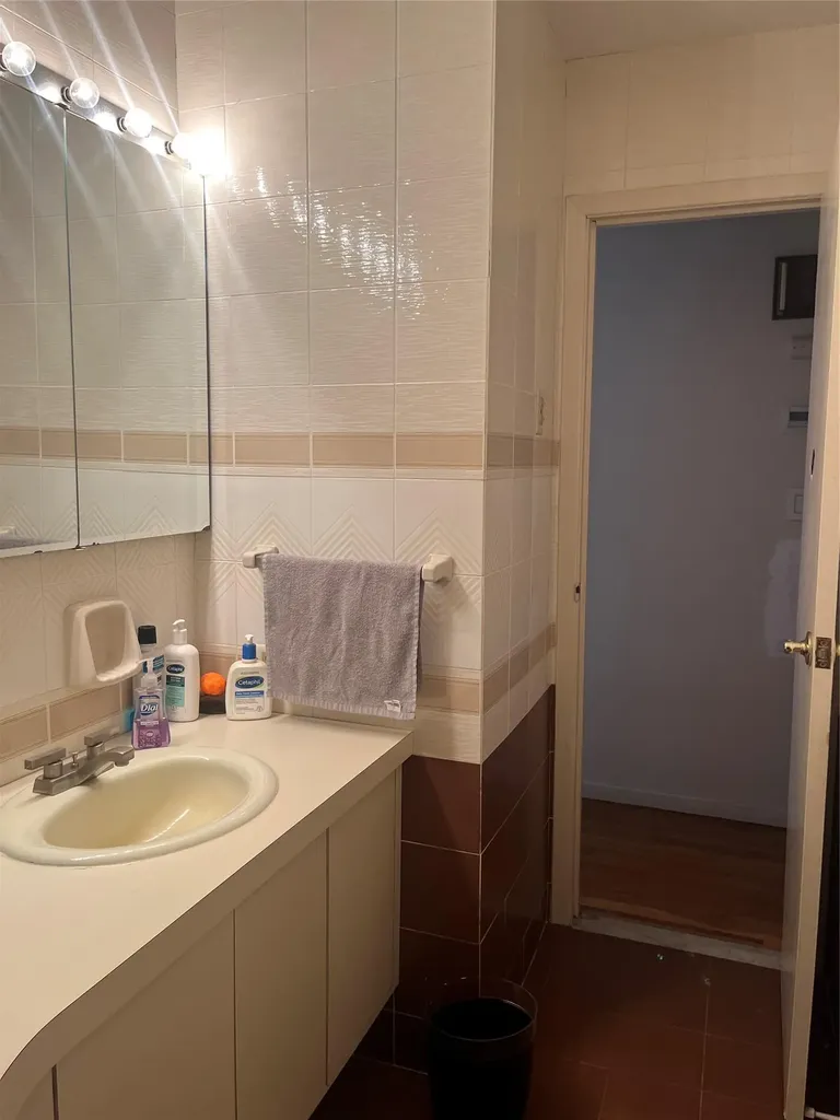 24 Cabot Road W Massapequa NY 11758