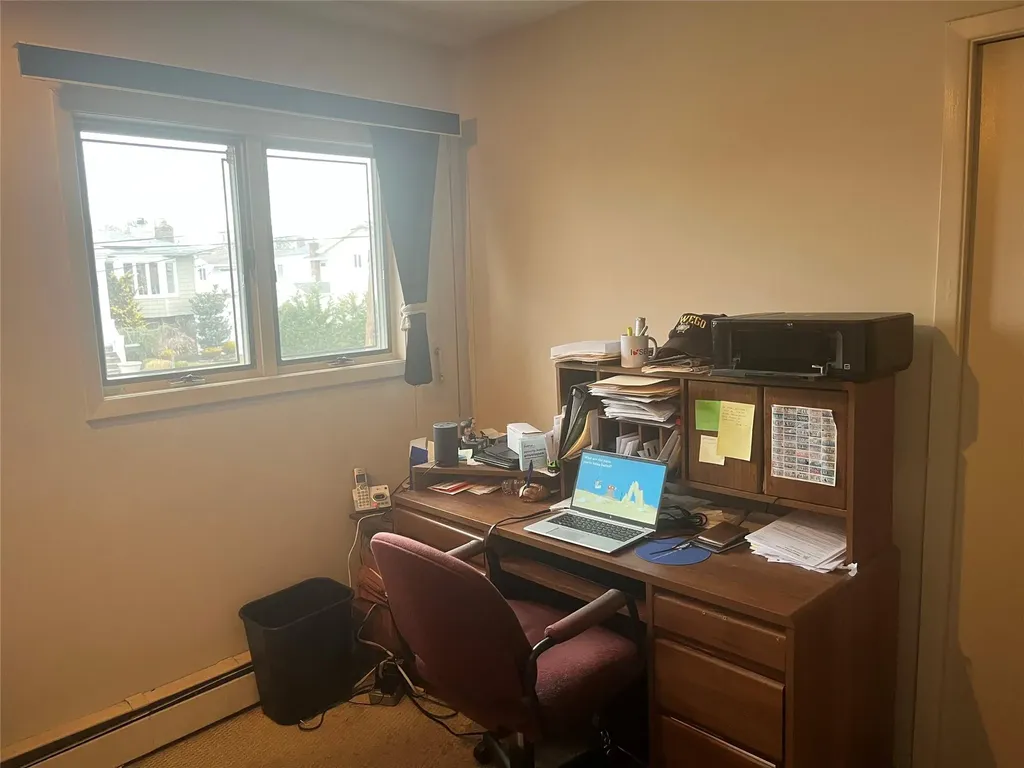 24 Cabot Road W Massapequa NY 11758