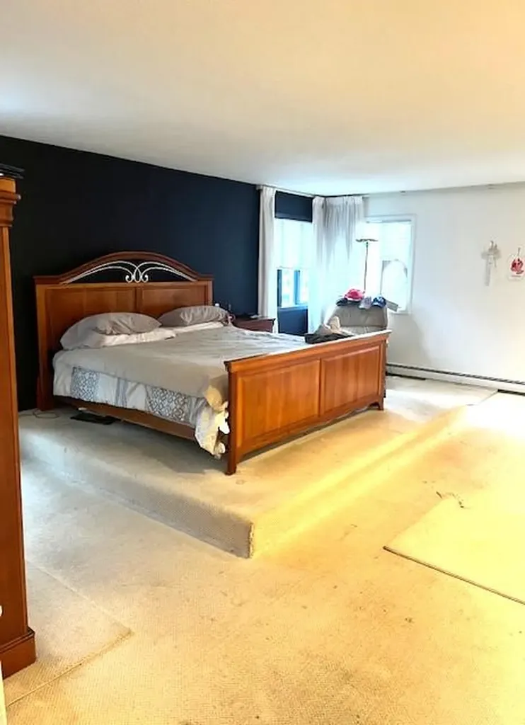 24 Cabot Road W Massapequa NY 11758