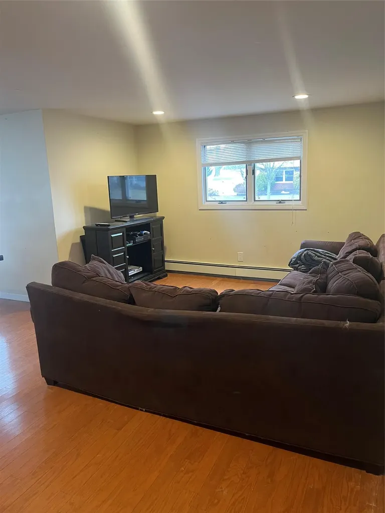 24 Cabot Road W Massapequa NY 11758