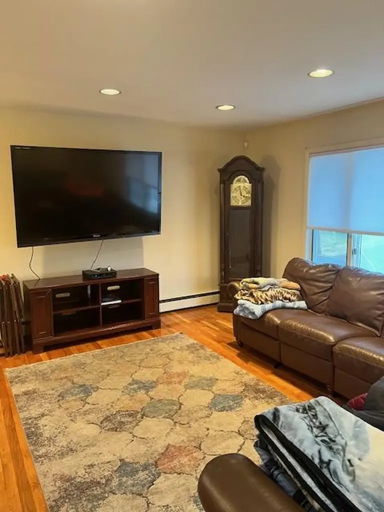 24 Cabot Road W Massapequa NY 11758