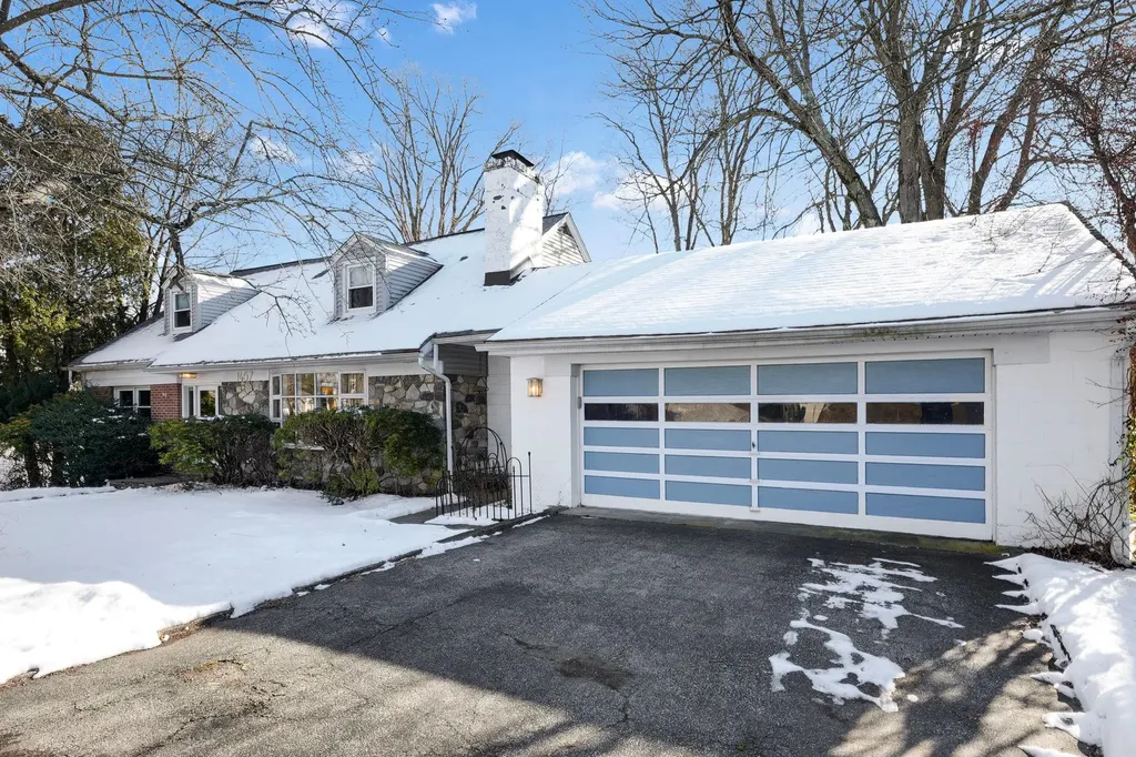 1457 Elm Street Peekskill NY 10566