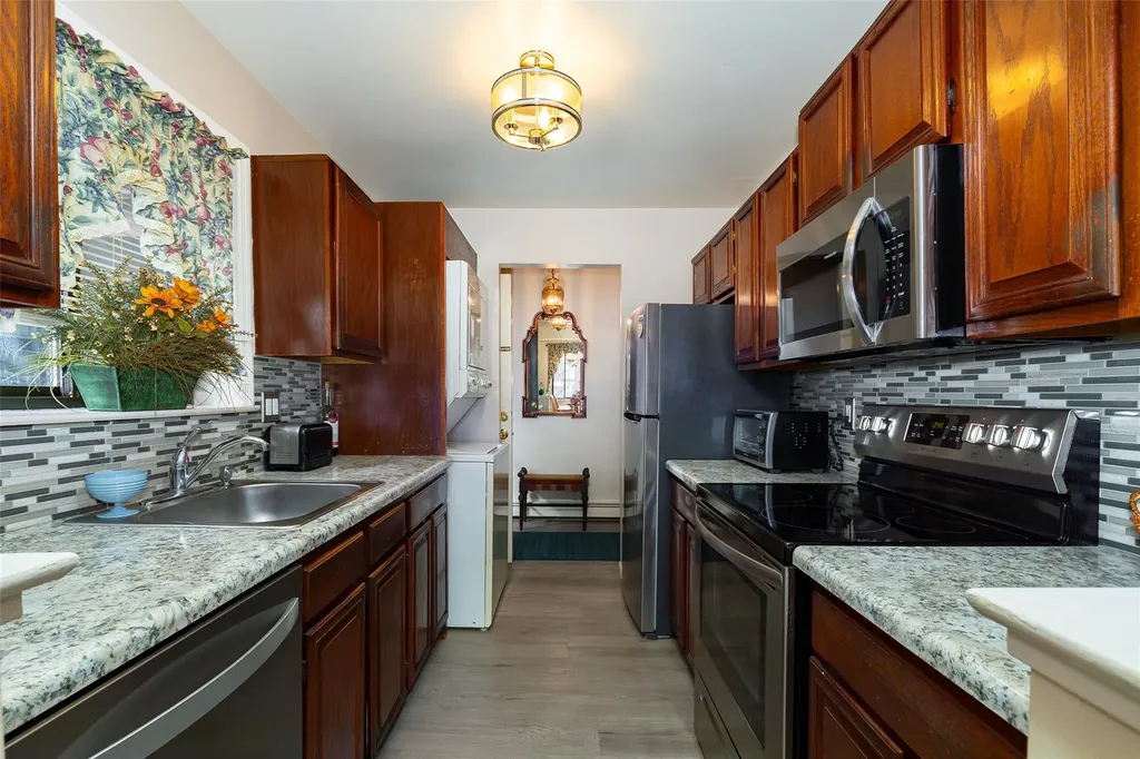 11 Skyline Drive Fishkill NY 12524