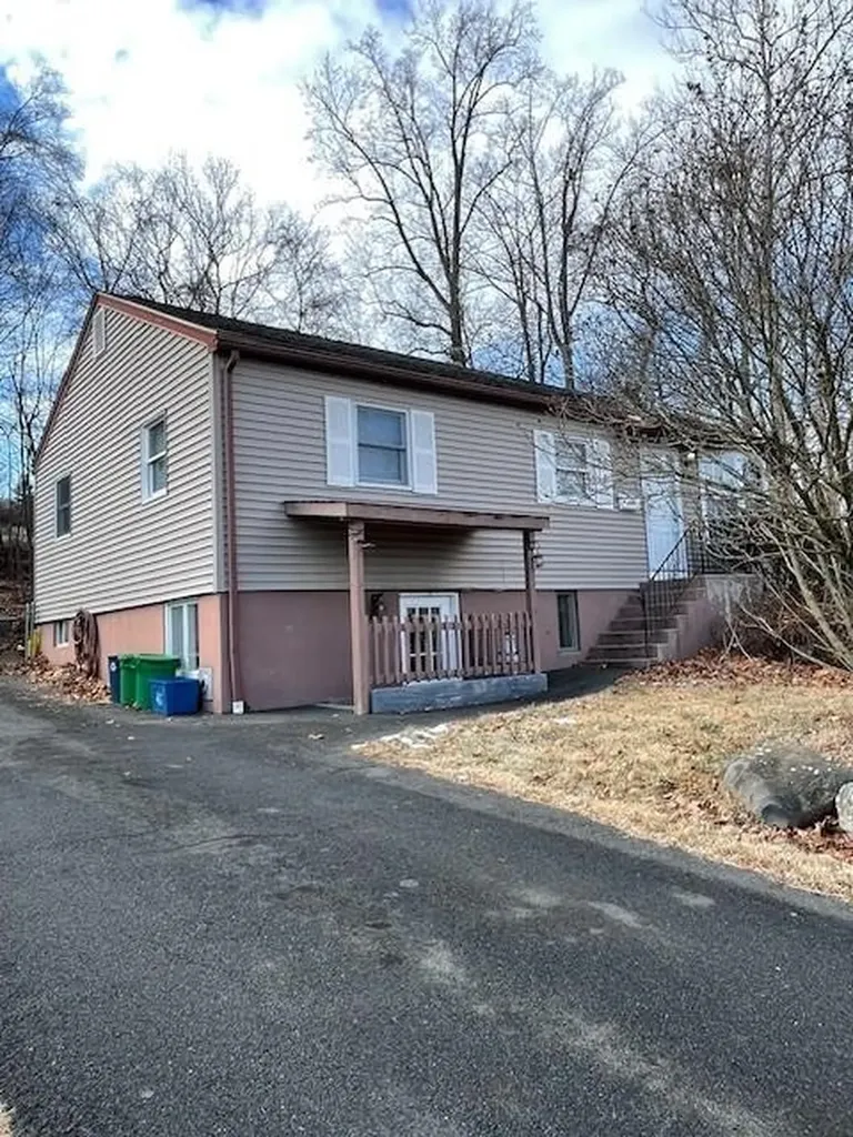 60 Kinsman Lane Garnerville NY 10923