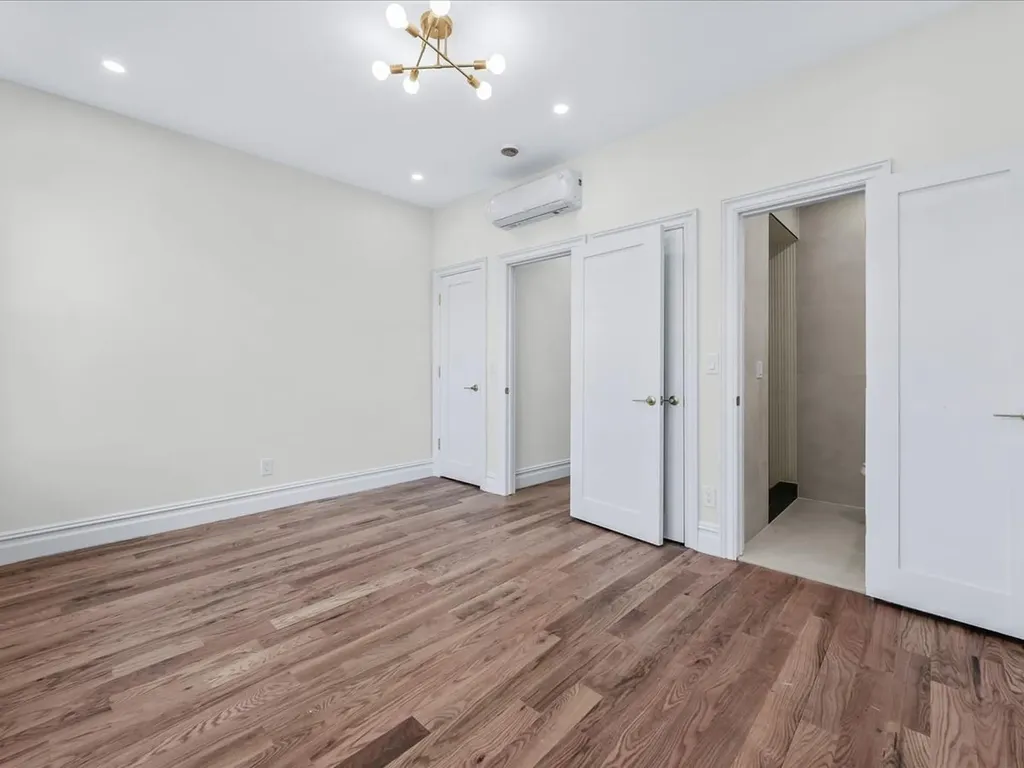 119 East 29th Street Brooklyn NY 11226