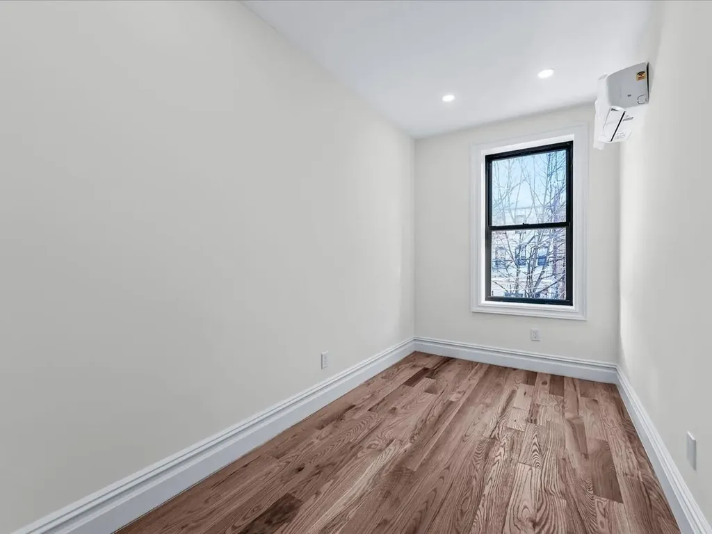 119 East 29th Street Brooklyn NY 11226
