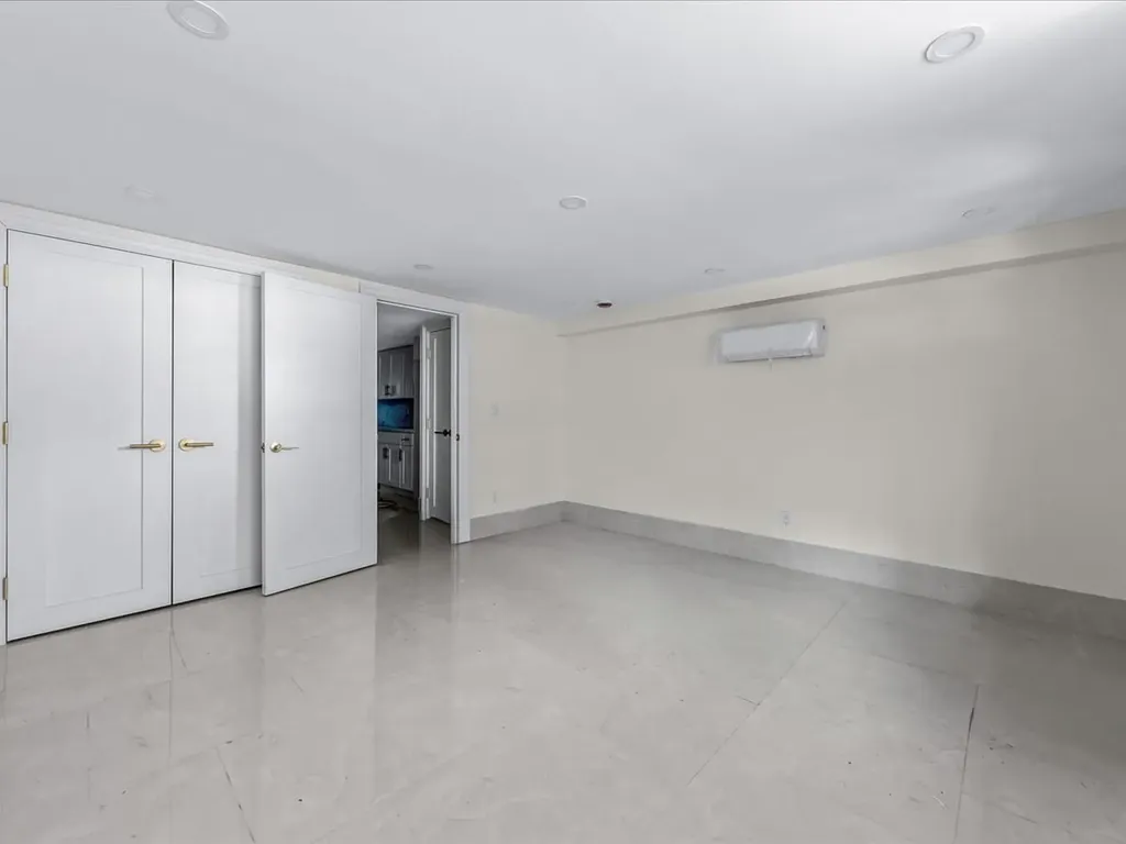 119 East 29th Street Brooklyn NY 11226