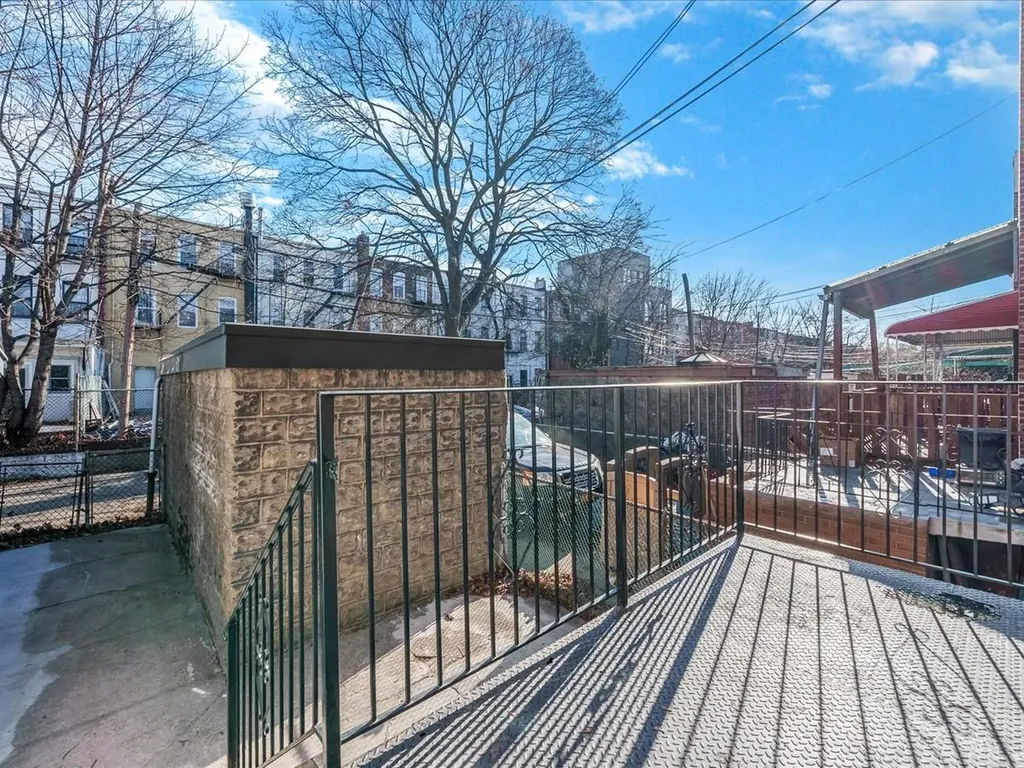 119 East 29th Street Brooklyn NY 11226