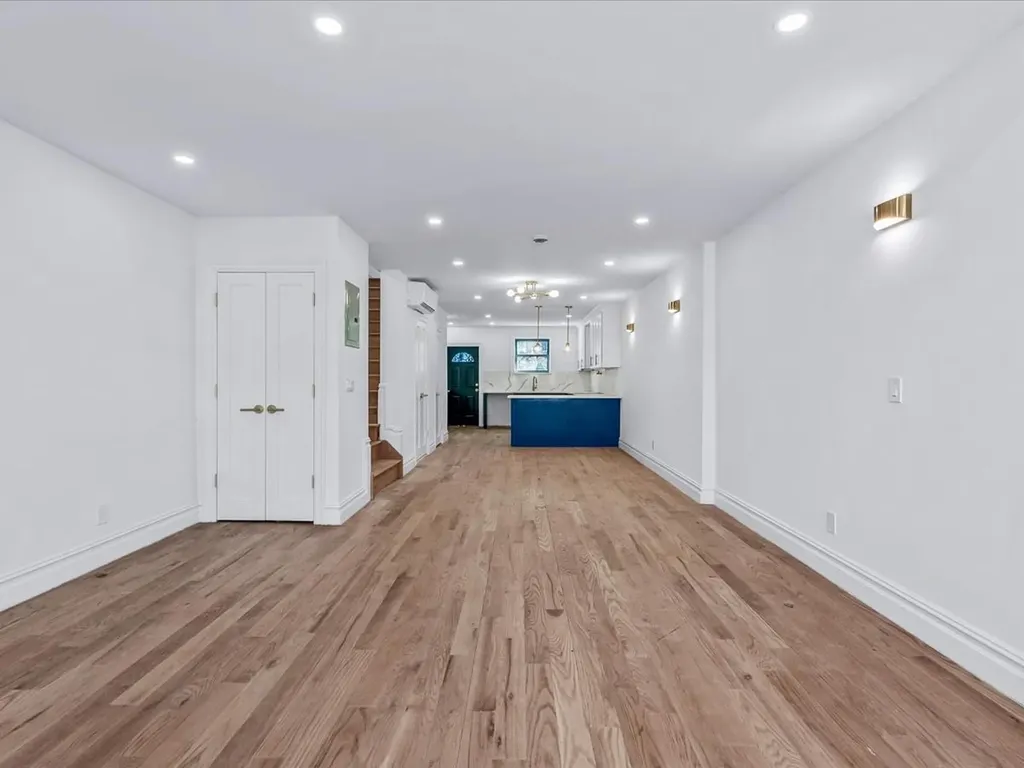 119 East 29th Street Brooklyn NY 11226