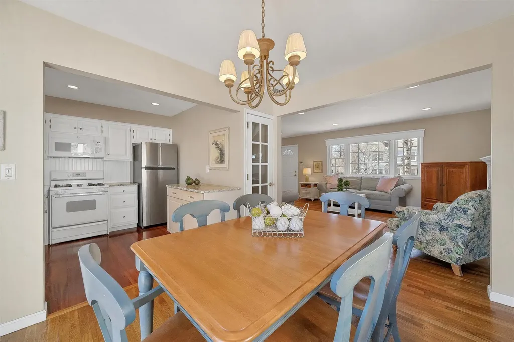 8 Seneca Avenue White Plains NY 10603
