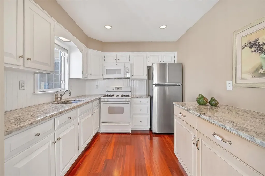 8 Seneca Avenue White Plains NY 10603