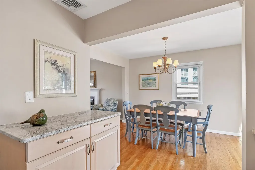 8 Seneca Avenue White Plains NY 10603