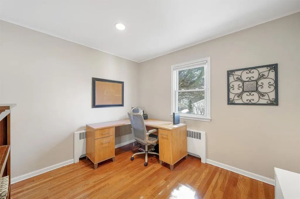 8 Seneca Avenue White Plains NY 10603