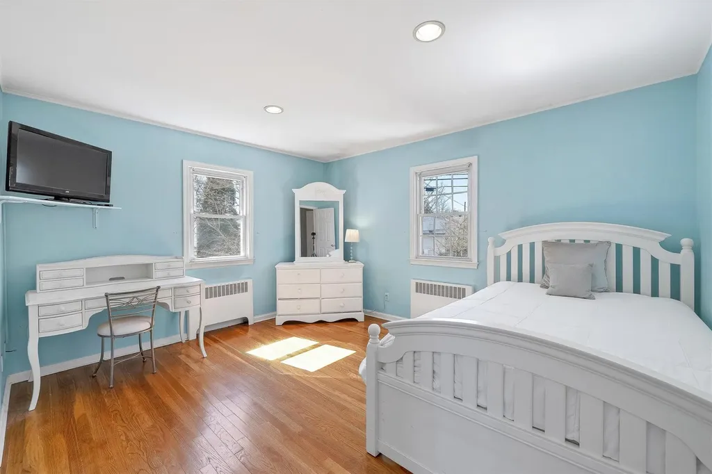 8 Seneca Avenue White Plains NY 10603