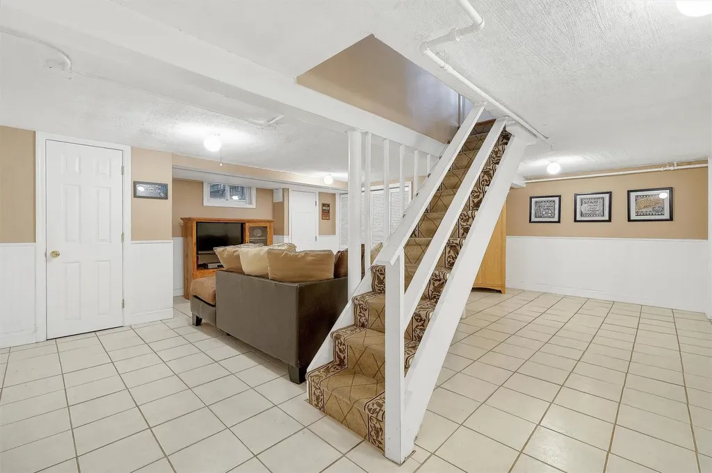 8 Seneca Avenue White Plains NY 10603