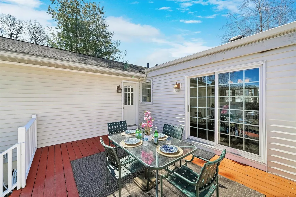 8 Seneca Avenue White Plains NY 10603