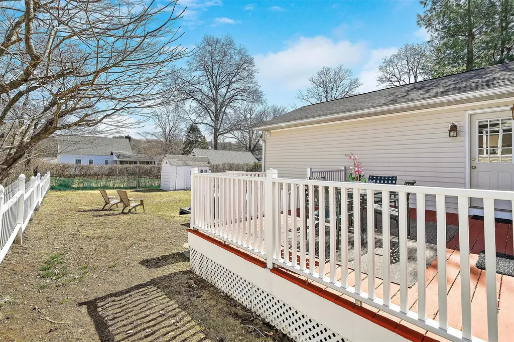 8 Seneca Avenue White Plains NY 10603