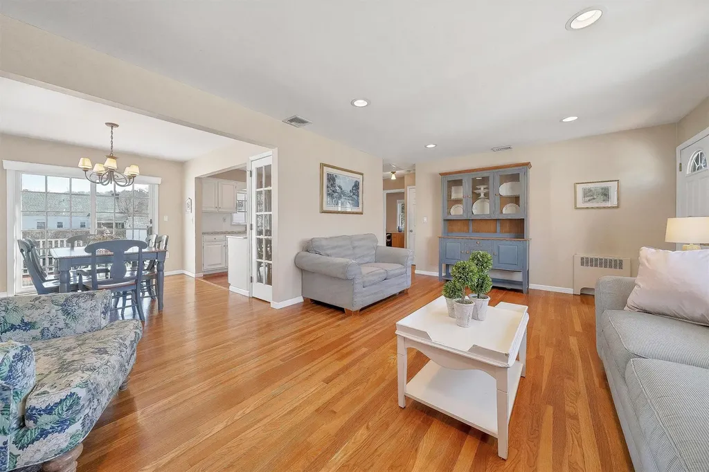 8 Seneca Avenue White Plains NY 10603