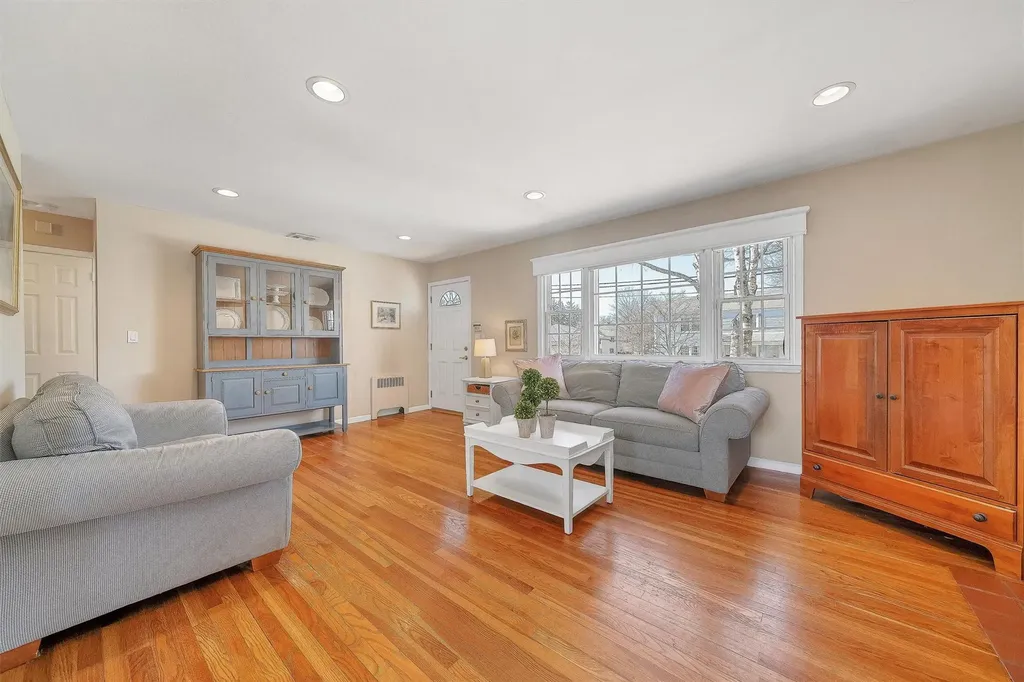 8 Seneca Avenue White Plains NY 10603