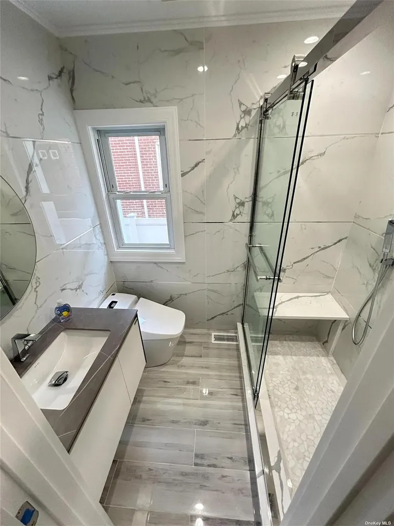 211 Sunnyside Road Oceanside NY 11572