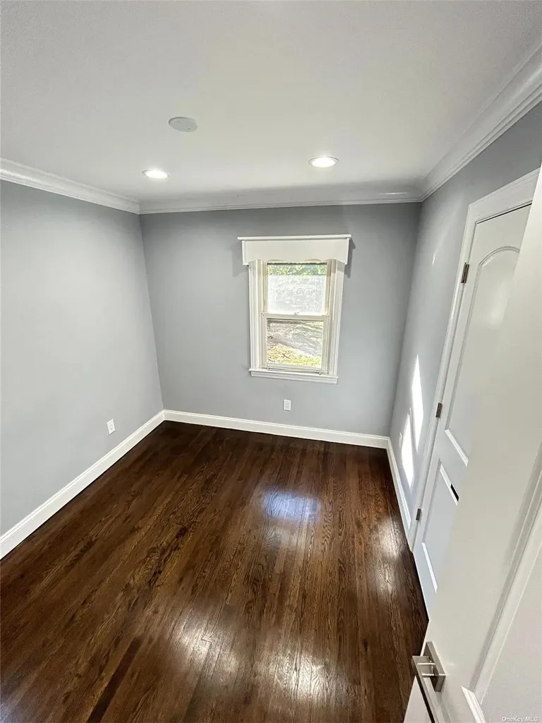 211 Sunnyside Road Oceanside NY 11572
