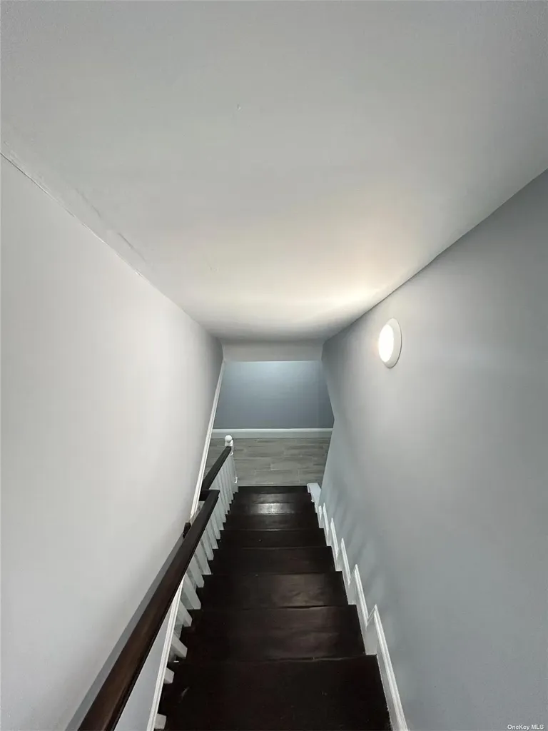 211 Sunnyside Road Oceanside NY 11572