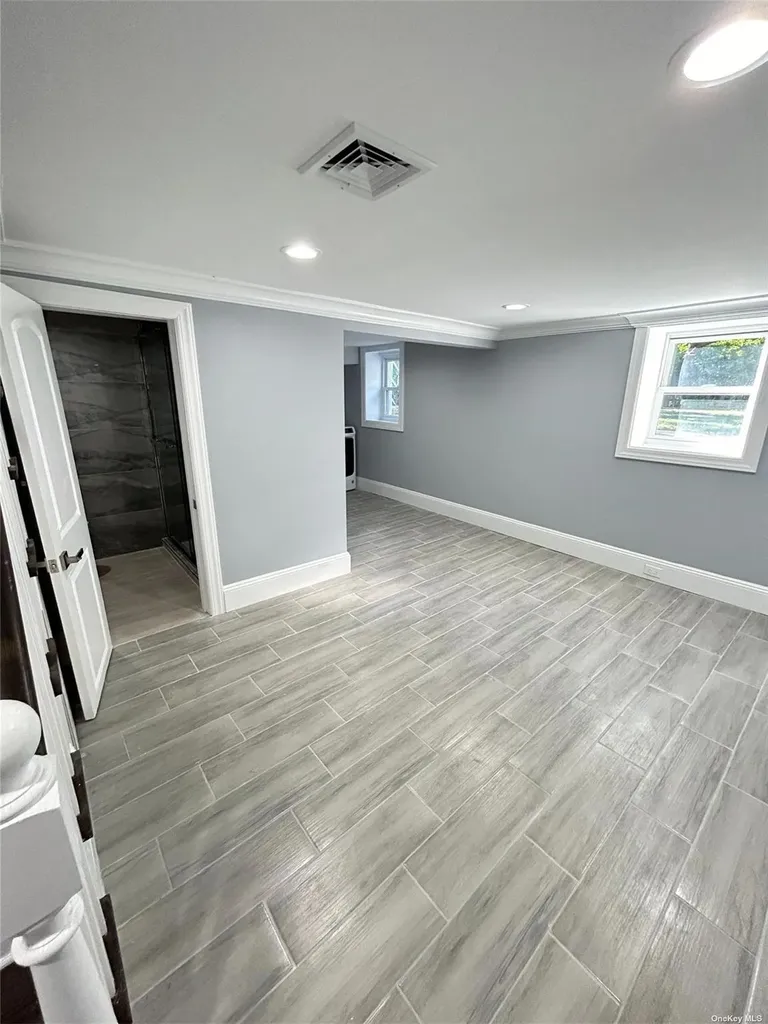 211 Sunnyside Road Oceanside NY 11572