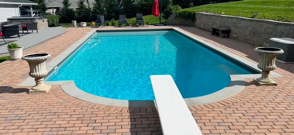 4 Rider Lane Shoreham NY 11786