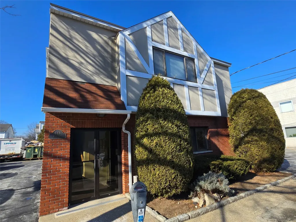 443 Fifth Avenue Pelham NY 10803