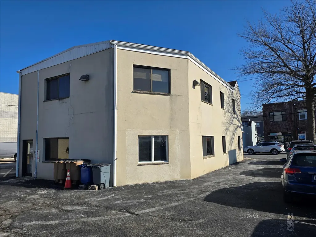 443 Fifth Avenue Pelham NY 10803