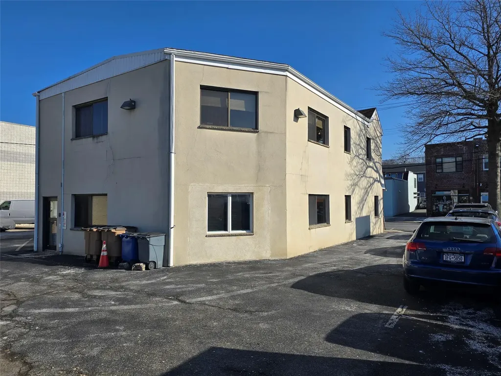443 Fifth Avenue Pelham NY 10803