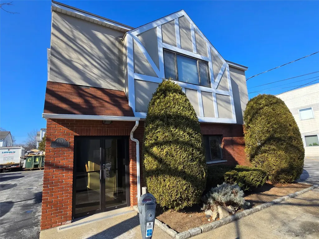 443 Fifth Avenue Pelham NY 10803