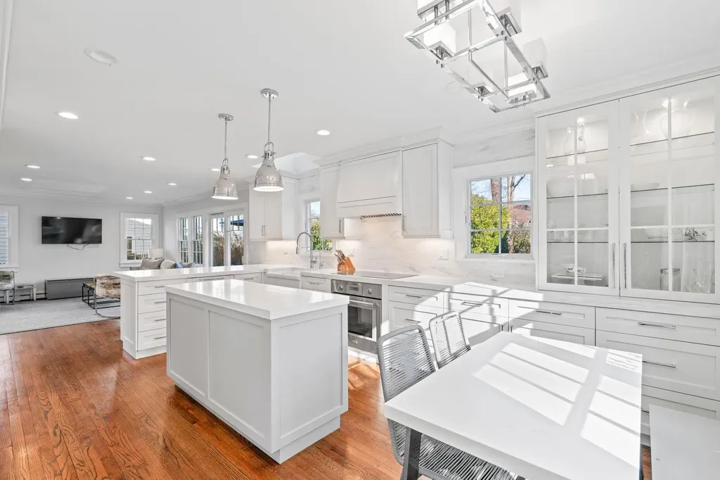 15 Glen Way Cold Spring Harbor NY 11724