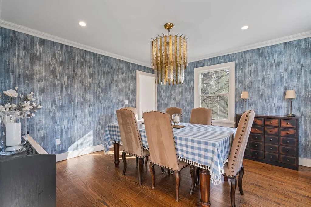 15 Glen Way Cold Spring Harbor NY 11724