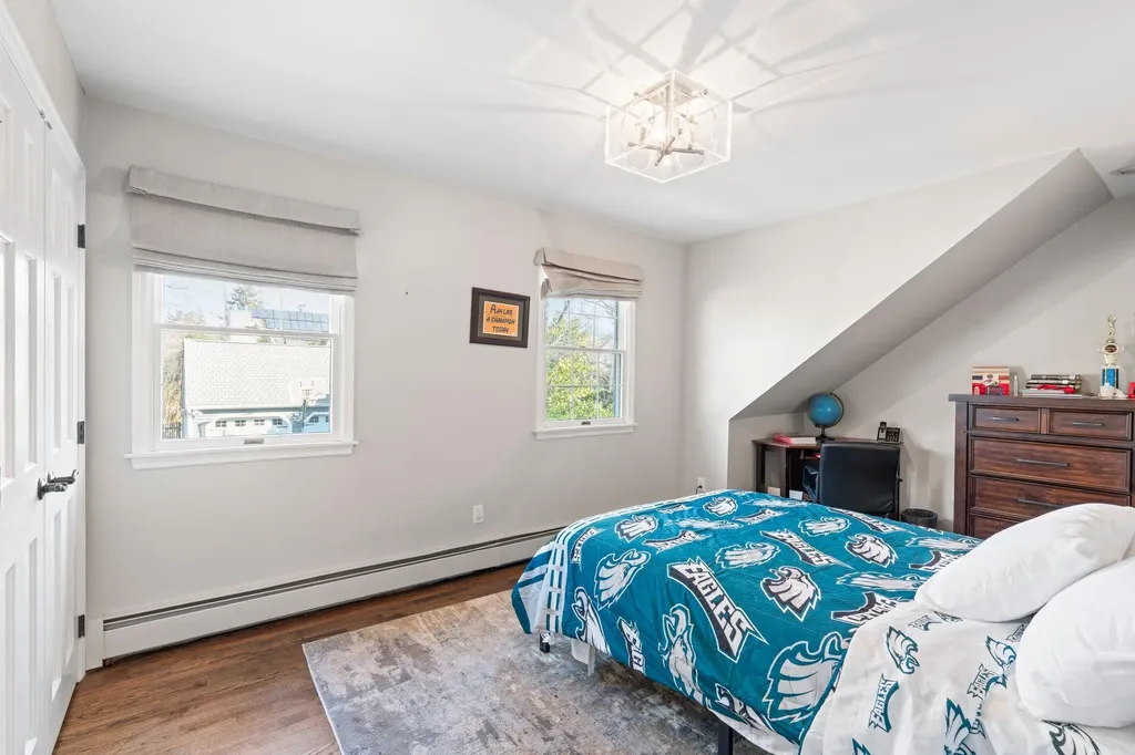 15 Glen Way Cold Spring Harbor NY 11724