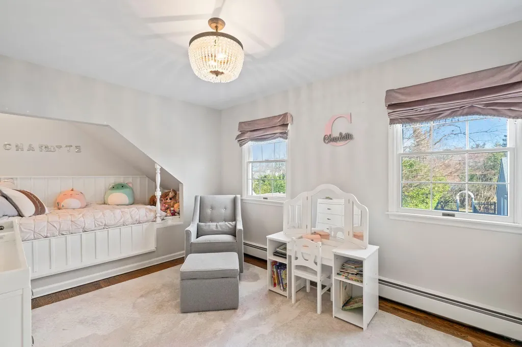 15 Glen Way Cold Spring Harbor NY 11724