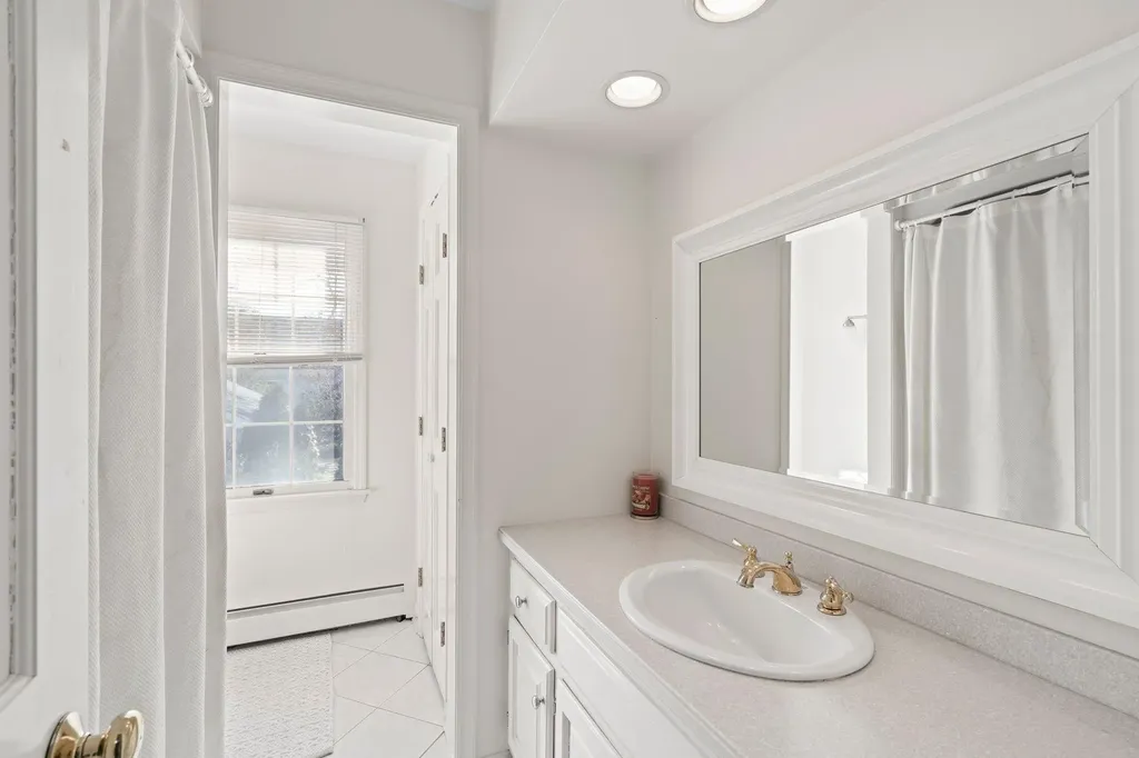 15 Glen Way Cold Spring Harbor NY 11724