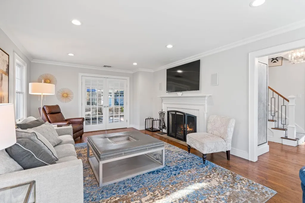 15 Glen Way Cold Spring Harbor NY 11724