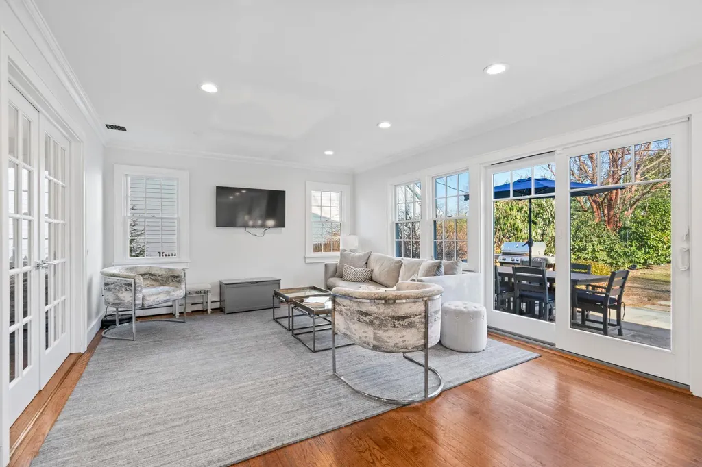 15 Glen Way Cold Spring Harbor NY 11724