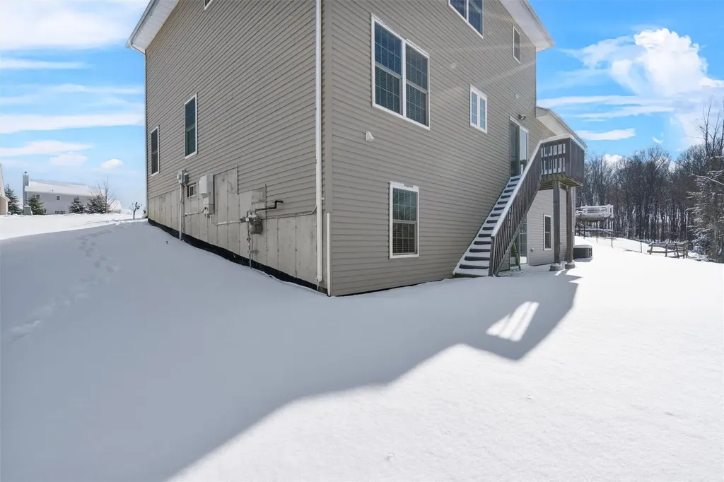 17 Panorama Drive New Windsor NY 12553