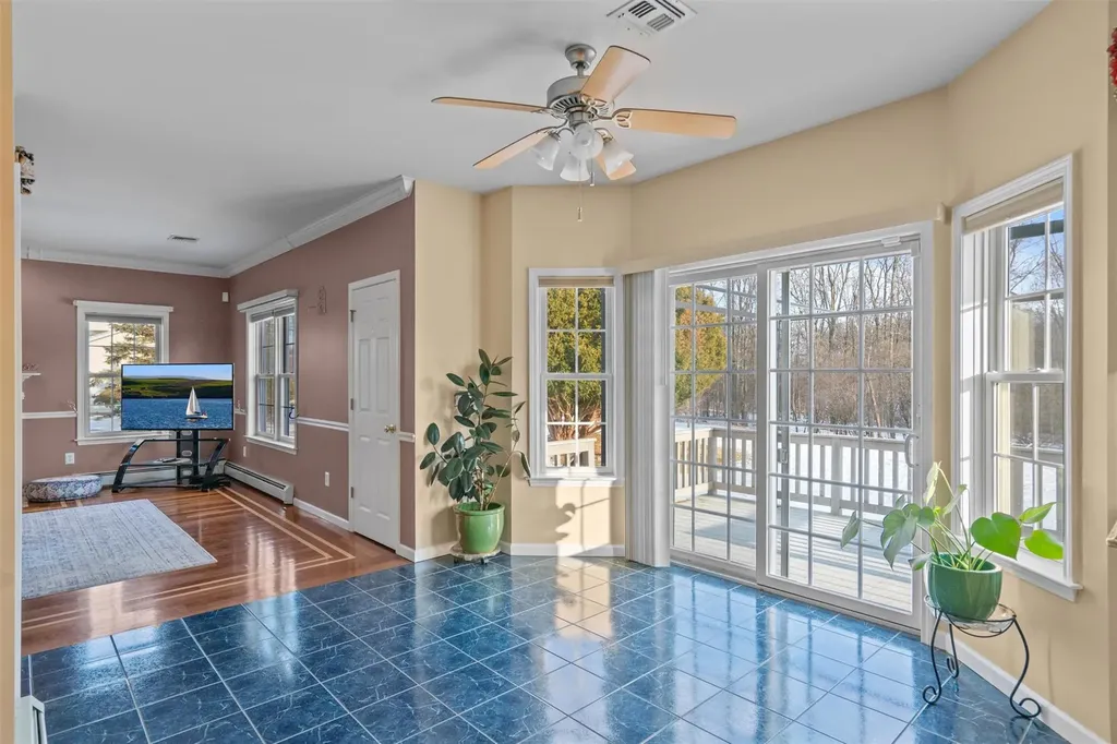 914 Ridgebury Road New Hampton NY 10958