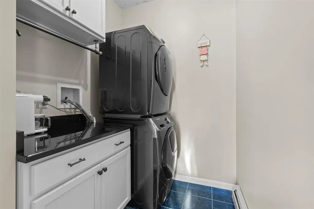 914 Ridgebury Road New Hampton NY 10958