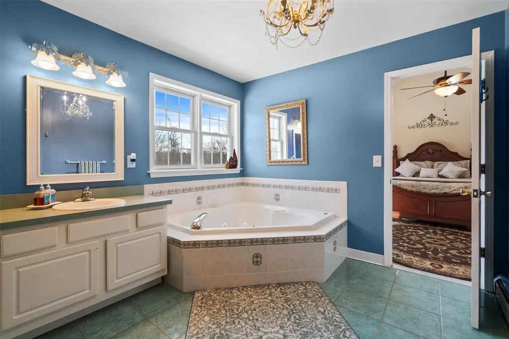914 Ridgebury Road New Hampton NY 10958